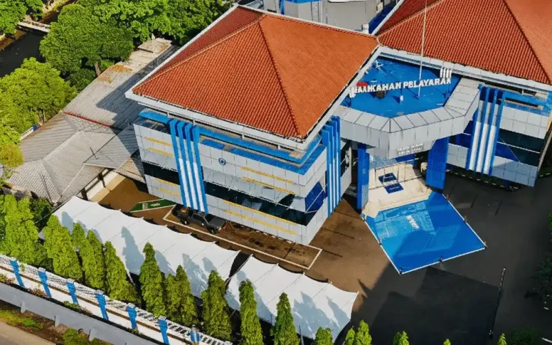 Marka jalan mahkama pelayaran DKI